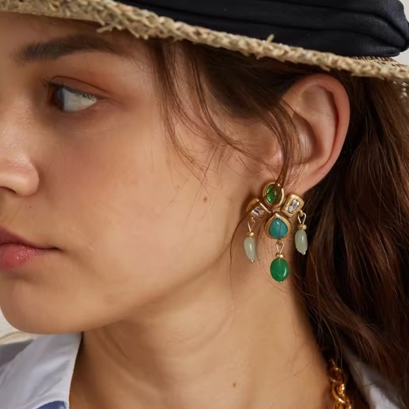 Antique Emerald Chandeliers Fine Craftsmanship Artisan Earrings - Picture 6 of 16